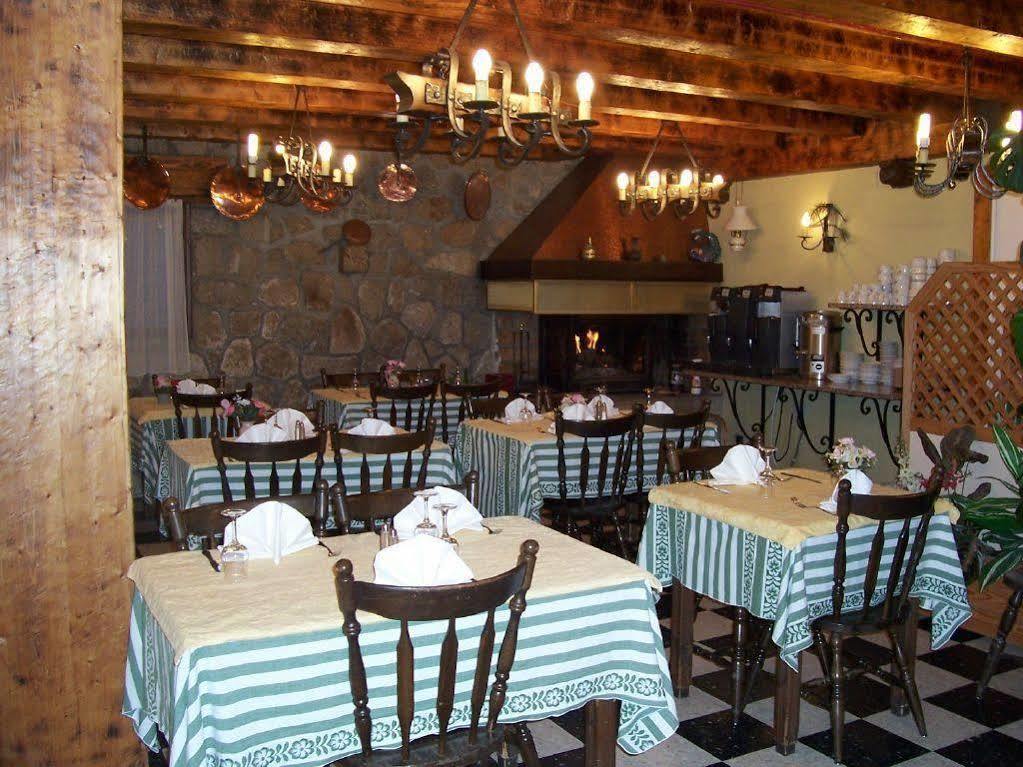 Hotel L'Oustalet Фон-Ромё Экстерьер фото